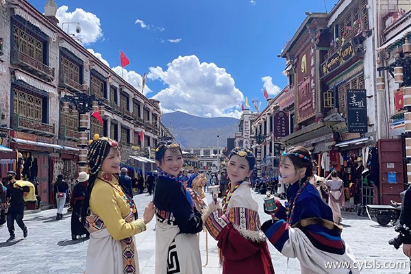 河北唐山跟團(tuán)去西藏7日游多少錢(qián)